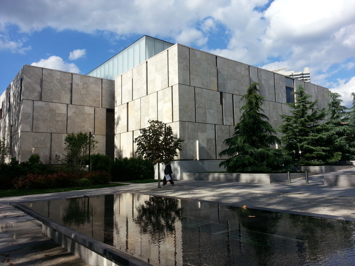 The Barnes Foundation as viewed from the Benjamin Franklin Parkway The Barnes Foundation as viewed from the Benjamin Franklin Parkway